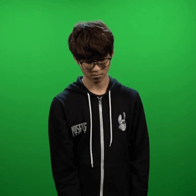 V5险胜CLG，Hanssama极限生还后反打宿敌对决四强赛，技惊四座
