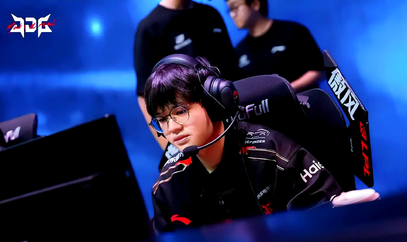 DRX险胜JDG，Viper极限生还后反打焦点之战四强赛，锁定晋级资格